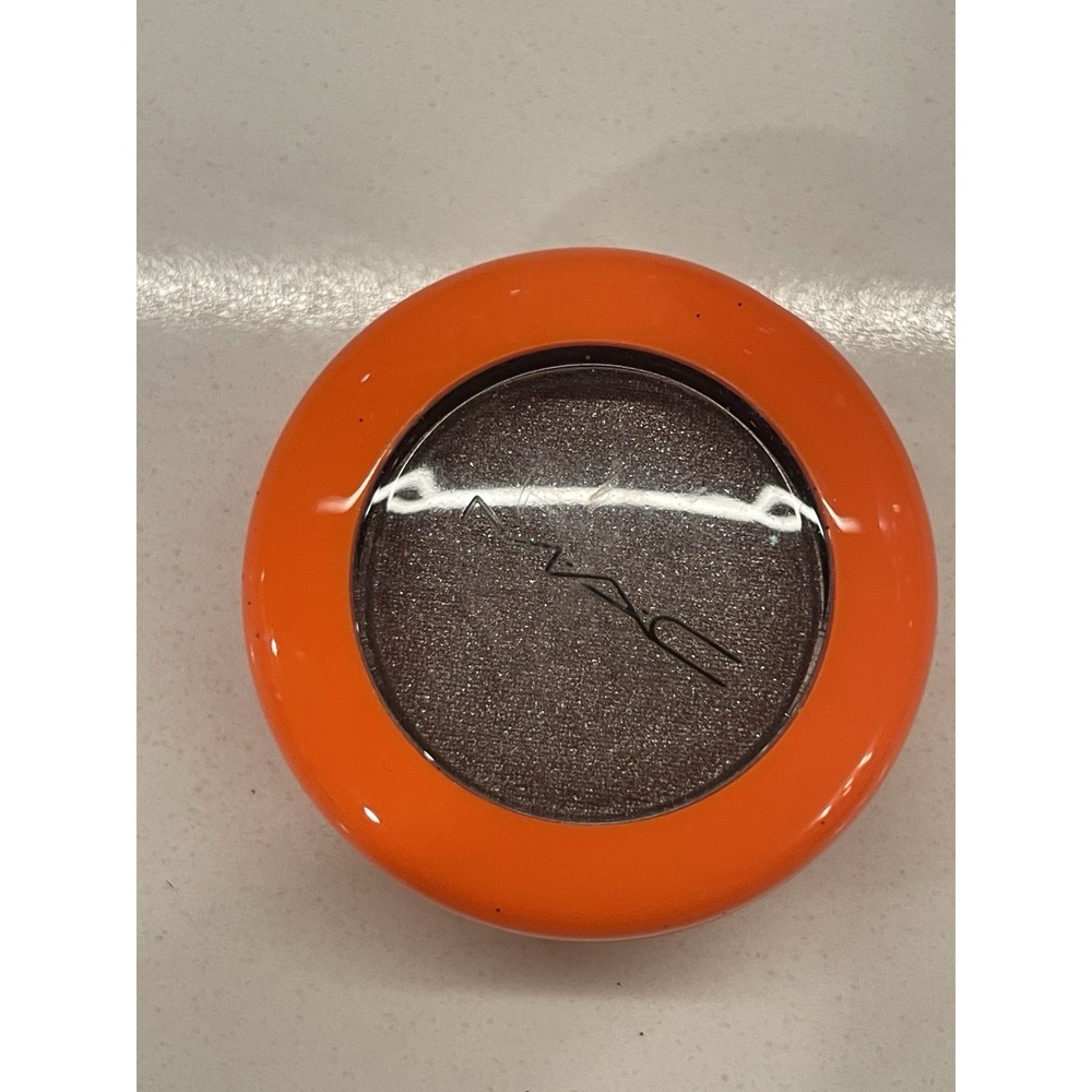 MAC Eye Shadow Magnetic Fields Veluxe Pearl 0.05 oz/1.5 g Full Size New No Box